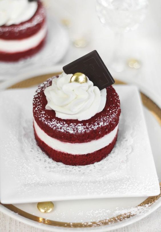 Red Velvet Xmas Bento Cake