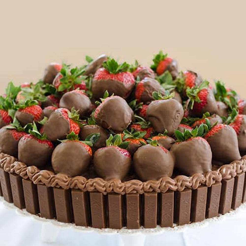 Chocolate strawberry cake