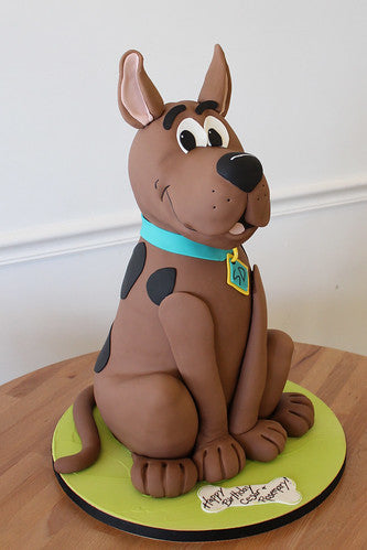 Scooby Doo Sculpted Cake