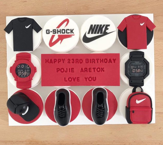 Nike &amp; G-SHOCK Lover Cupcakes