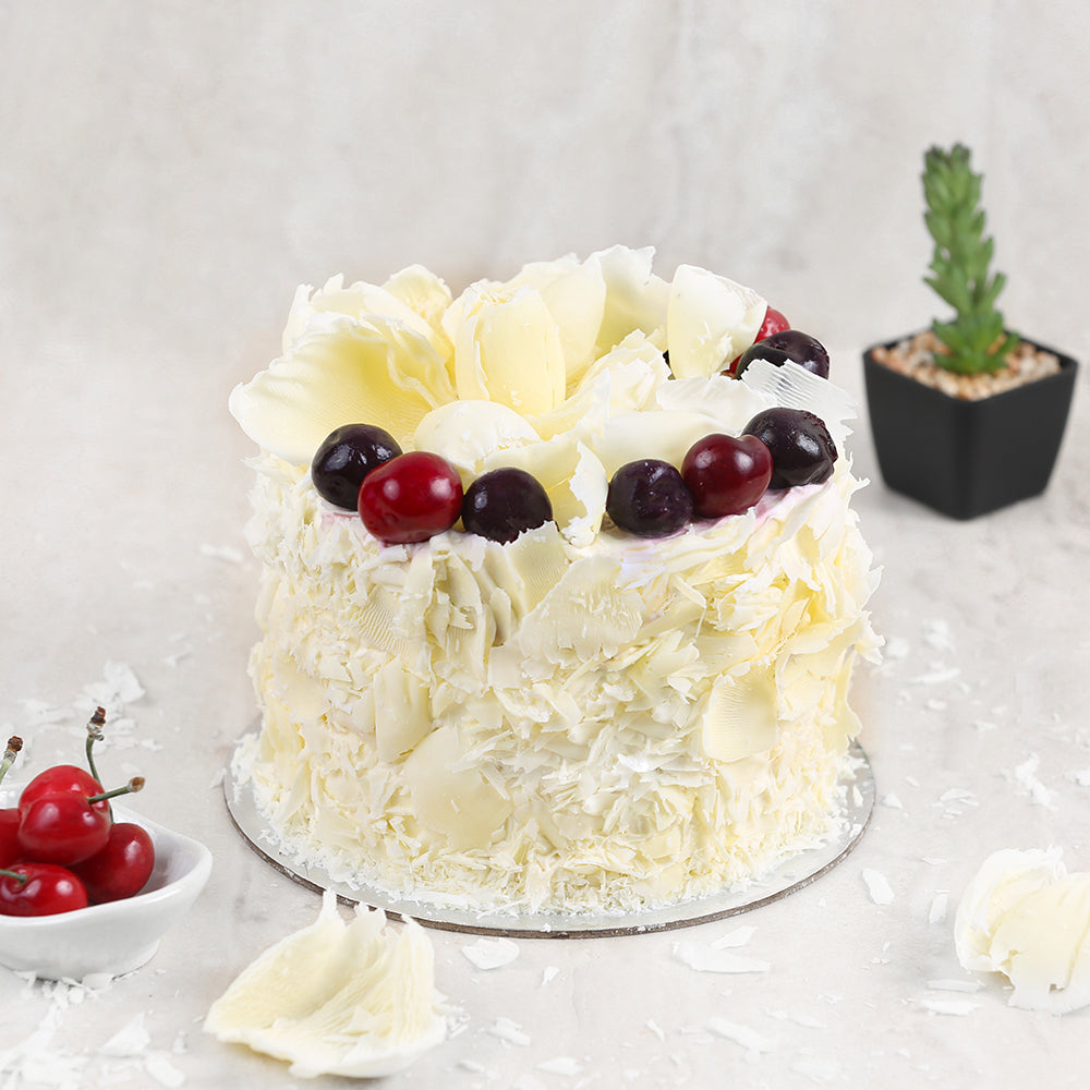 White Forrest Cake