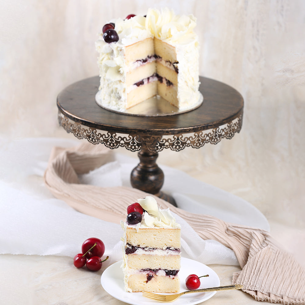 White Forrest Cake