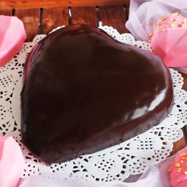 Heart Shaped Pink Pinata Cake with 4 Mini Pinata Cakes